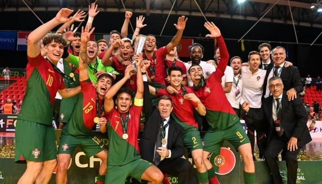 Чемпіонами Європи з футзалу U19 вперше стали португальці