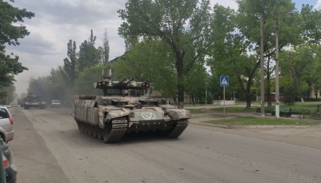 Azov brigade destroys five enemy IFVs