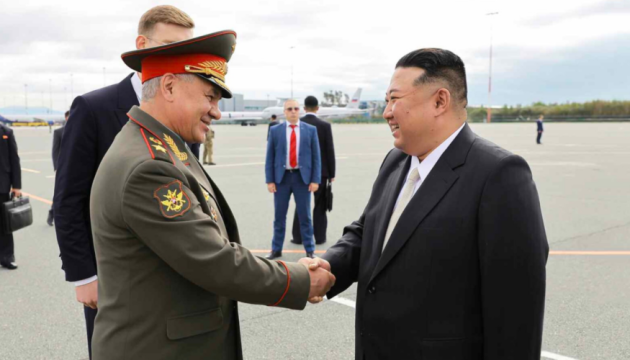 Kim, Shoigu talk strengthening defense ties