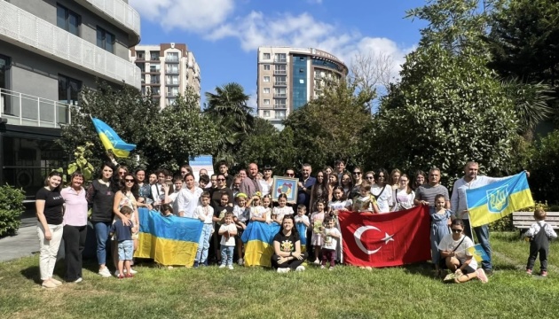 Свято першого дзвоника відбулося в Українській суботній школі у Стамбулі