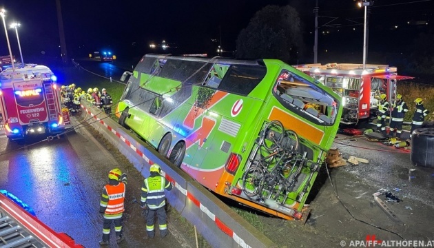В аварії автобуса в Австрії постраждав водій-українець