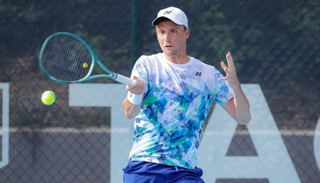 Крутих вийшов до 1/8 фіналу турніру ATP у французькому Сен-Тропе