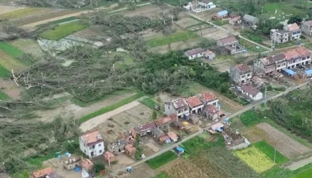 На сході Китаю пронісся торнадо, є загиблі та поранені