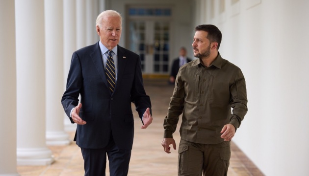 Zelensky sobre la retirada de Biden de la carrera: Respetamos su decisión difícil pero fuerte 