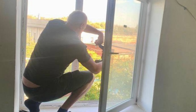 In Rivne, windows, doors being replaced in houses damaged by Russian missile strike