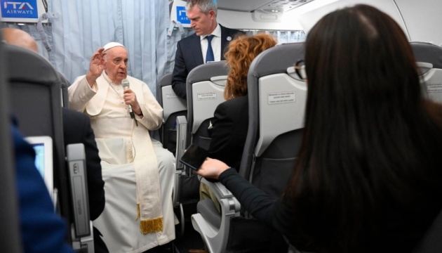 Папа Римський: Ми не маємо гратися з мучеництвом українського народу