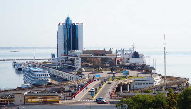 Rosyjski fejk - na stacji morskiej w Odessie znajduje się sprzęt wojskowy

