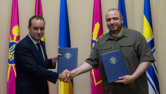 Умєров обговорив з міністром оборони Франції подальшу оборонну співпрацю