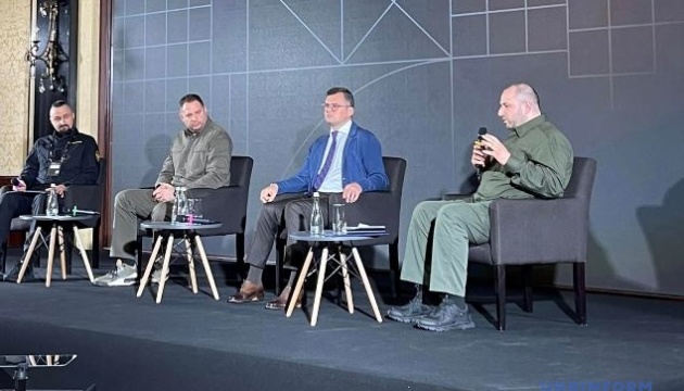 Умєров назвав пріоритети для МОУ - забезпечення армії, виробництво зброї та оборонні технології
