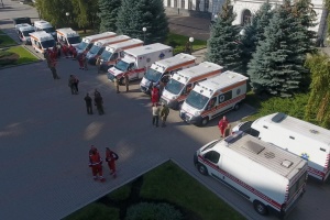 На Дніпропетровщині військовим передали 30 «швидких»