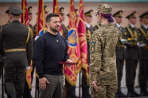 Зеленський вручив нагороди військовим та узяв участь у складанні присяги військовими ліцеїстами