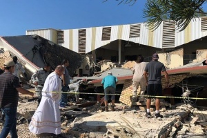 У Мексиці обвалився дах церкви - щонайменше дев'ятеро загиблих