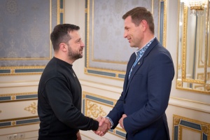 Zelensky meets with Estonian defense minister 