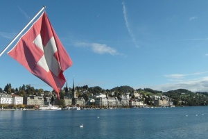 Швейцарія проголосувала за додаткову 13-ту пенсію - підсумок референдуму