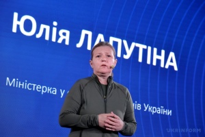 Наступного року розпочнуть роботу 15 тисяч помічників ветеранів - Лапутіна