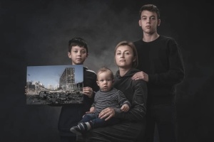 Портрети  українців, чиї домівки зруйнувала Росія - фото в Telegram-каналі