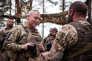 Бійці на північному напрямку вже забезпечені зимовим одягом, печами та дровами - Наєв