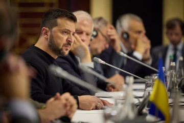 Zelensky asiste a una reunión de ministros de Asuntos Exteriores de los países de la UE en Kyiv