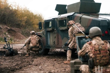 Fuerzas de defensa repelen los ataques de los rusos en tres direcciones