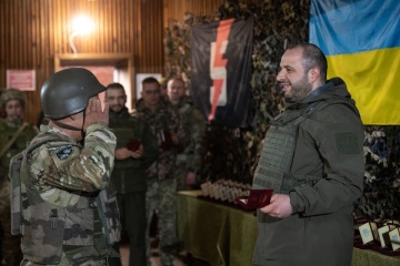 Defense Minister Umerov visits combat brigades fighting in east