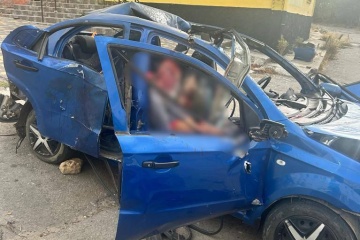 Russians shell car with drone in Kherson region - one dead and one injured