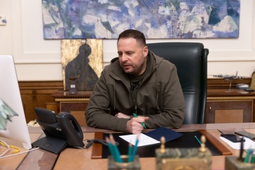 Yermak trata con Metsola la implementación de la Fórmula de la Paz de Ucrania