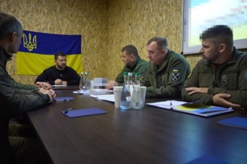 Volodymyr Zelensky s’est rendu à Kherson pour s’entretenir avec ses chefs de guerre 