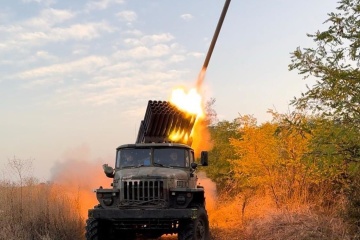 Fuerzas de Defensa repelen 18 ataques rusos cerca de Márinka y Novomykháilivka