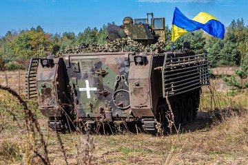Streitkräfte setzen Offensivhandlungen in Bereichen Bachmut und Melitopol fort – Generalstab 