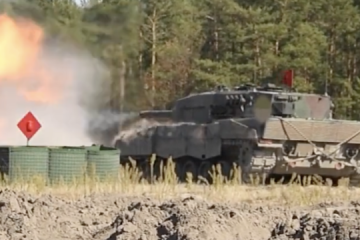 Militares canadienses muestran el entrenamiento de tripulaciones de tanques ucranianas