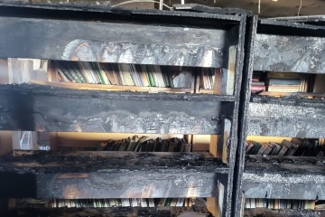 Kherson shows library shelled by Russians