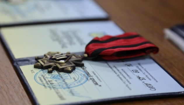 Командувач ВМС ЗСУ вручив нагороди з нагоди Дня захисників і захисниць