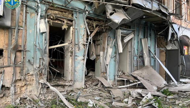 Regional authorities show aftermath of Russian attack on residential areas of Kherson