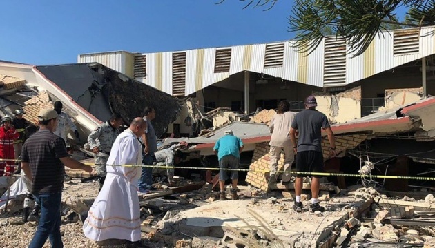 У Мексиці обвалився дах церкви - щонайменше дев'ятеро загиблих