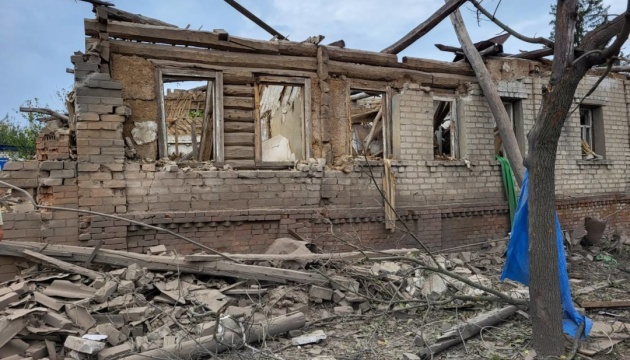 Росіяни вдарили по Куп’янську керованою авіабомбою - пошкоджені будинки та машини