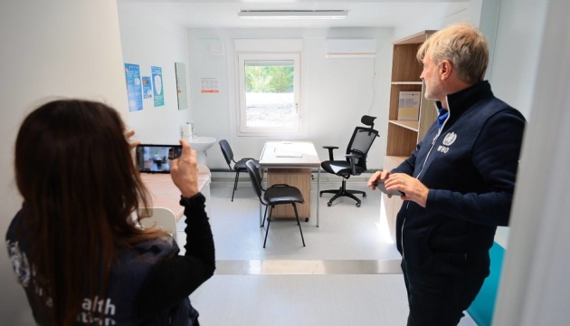 На Сумщині відкрили нову модульну клініку замість зруйнованої росіянами амбулаторії