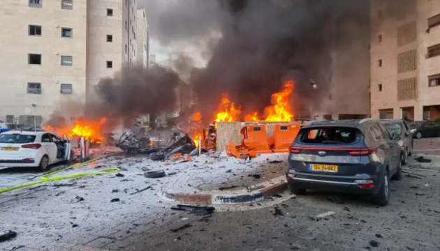 ХАМАС завдав масованого ракетного удару по Ізраїлю, є поранені та загибла