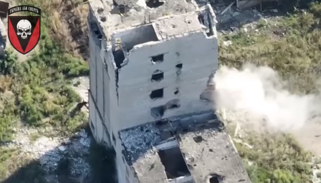 Ground Forces show Russian observation post being destroyed with drones