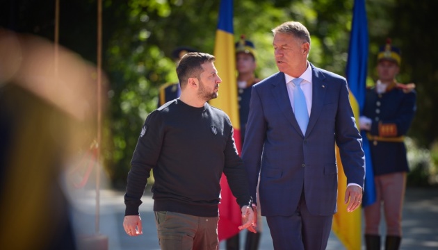 Зеленський зустрівся з президентом Румунії