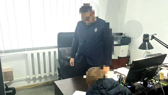 У Тернополі двом службовцям військкомату оголосили підозру у катуванні та позбавленні волі