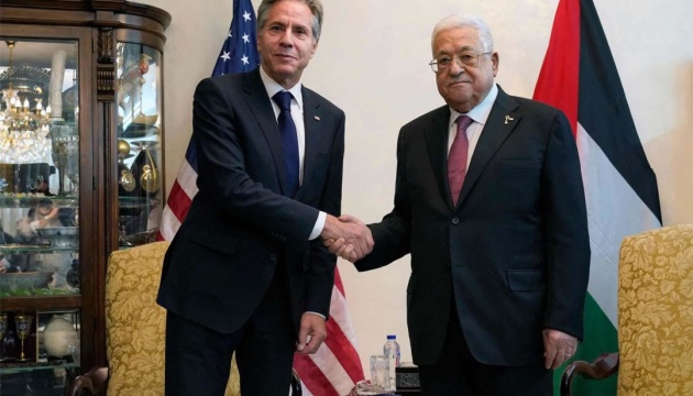Блінкен зустрівся з палестинським лідером Аббасом