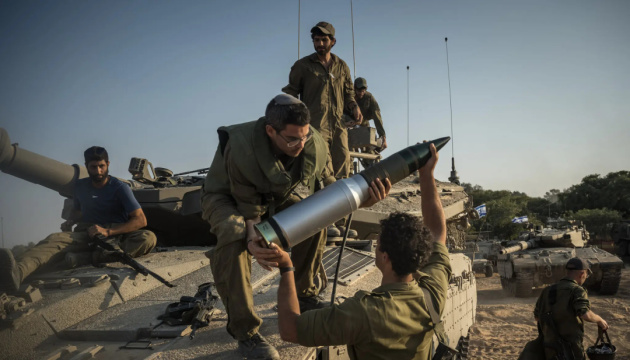 Ізраїль відклав наземну операцію в секторі Гази через негоду - ЗМІ