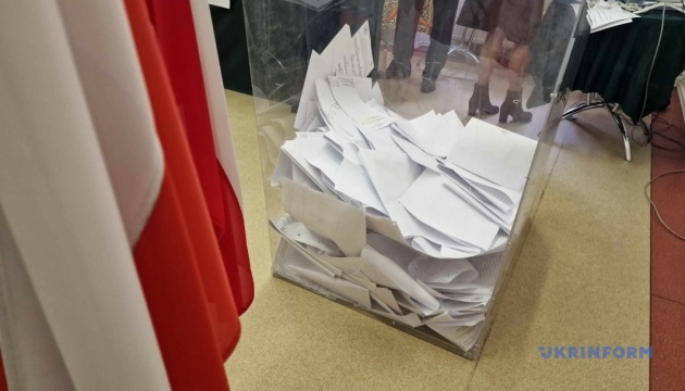 До другого туру у Польщі виходять Тшасковський і Навроцький - результати екзит-полу