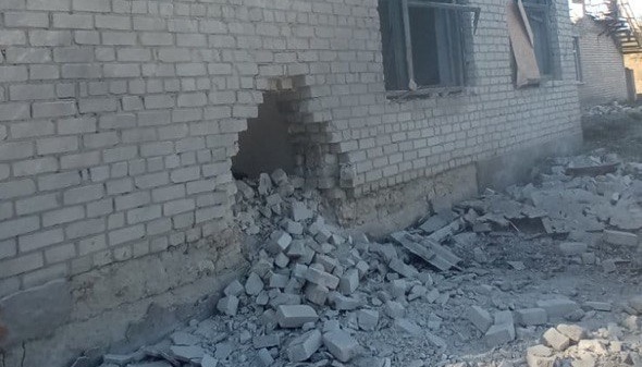 In Solota Balka Kindergarten und Häuser durch Beschuss beschädigt