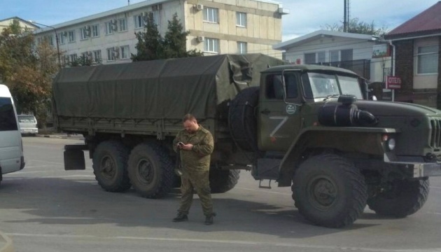 Окупанти готуються до оборони Криму та перекидають вантажівки у Джанкой - партизани
