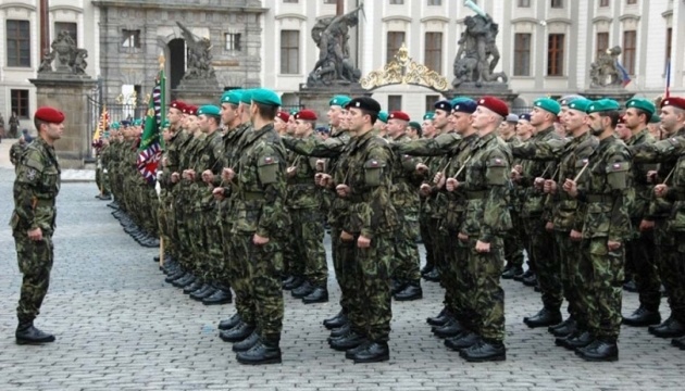 Чеська армія переозброюється на тлі війни в Україні
