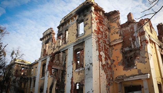 У Харкові не підлягають відновленню будівлі чотирьох шкіл