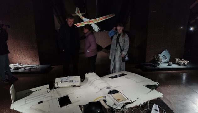 У Музеї війни відкрилася виставка ворожих дронів, які вразила українська ППО