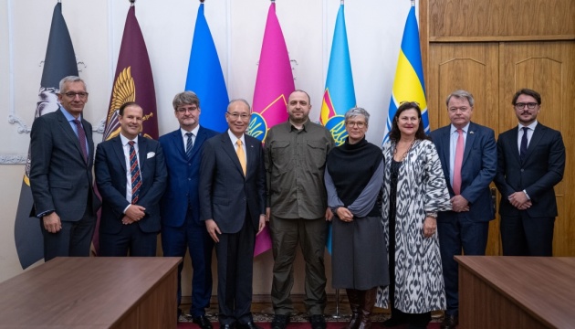 Defense Minister Umerov meets with G7 envoys
