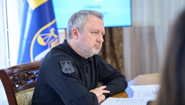 В Україні вже ідентифіковані понад 400 підозрюваних у воєнних злочинах